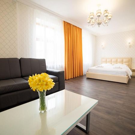 Asao-Apartments Walking Center Zone Лвив Екстериор снимка