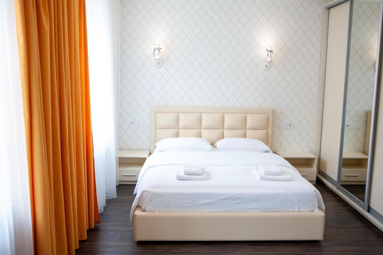 Asao-Apartments Walking Center Zone Лвив Екстериор снимка