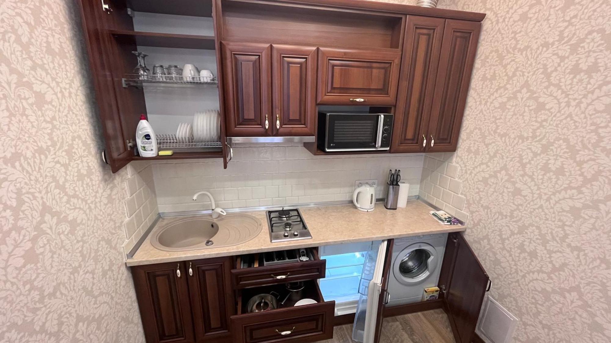 Asao-Apartments Walking Center Zone Лвив Екстериор снимка