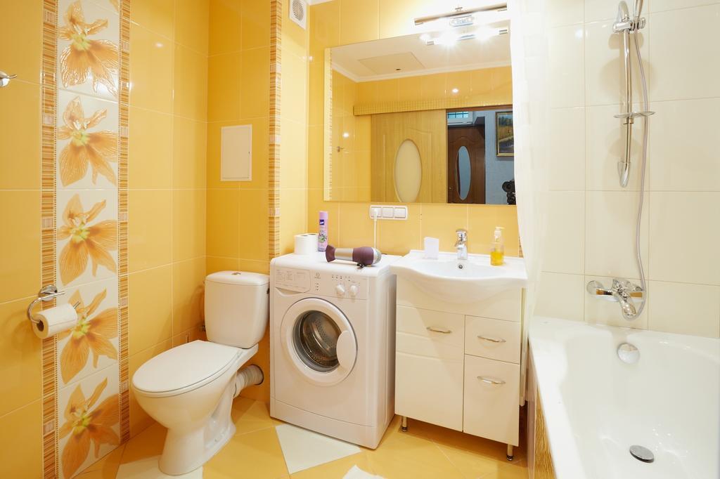 Asao-Apartments Walking Center Zone Лвив Стая снимка