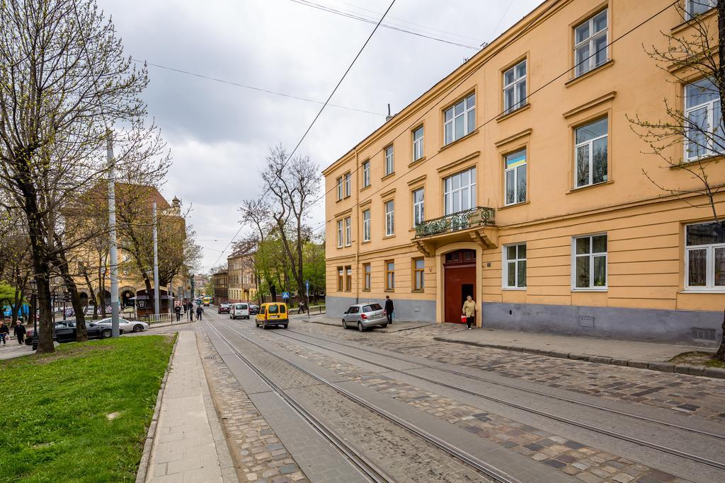Asao-Apartments Walking Center Zone Лвив Екстериор снимка