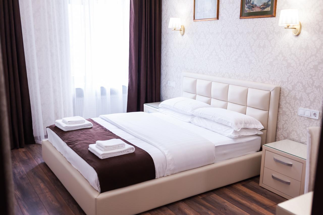 Asao-Apartments Walking Center Zone Лвив Екстериор снимка