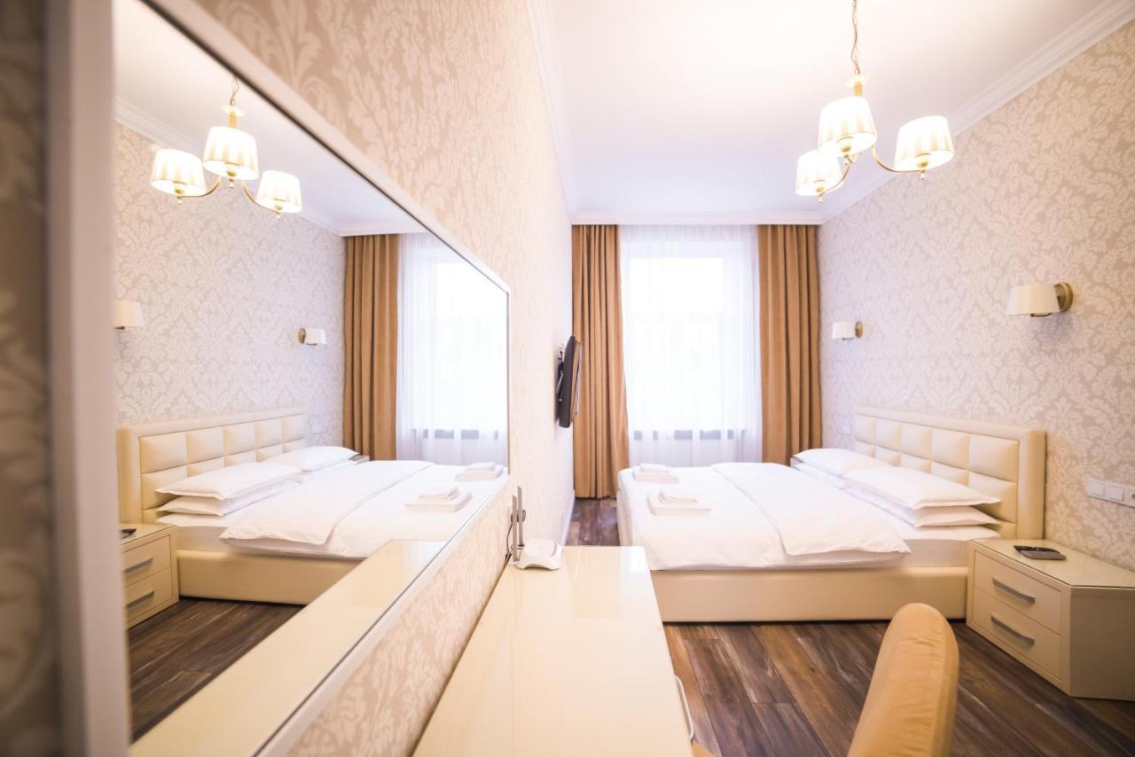 Asao-Apartments Walking Center Zone Лвив Екстериор снимка
